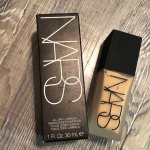 NARS all day luminous weightless foundation